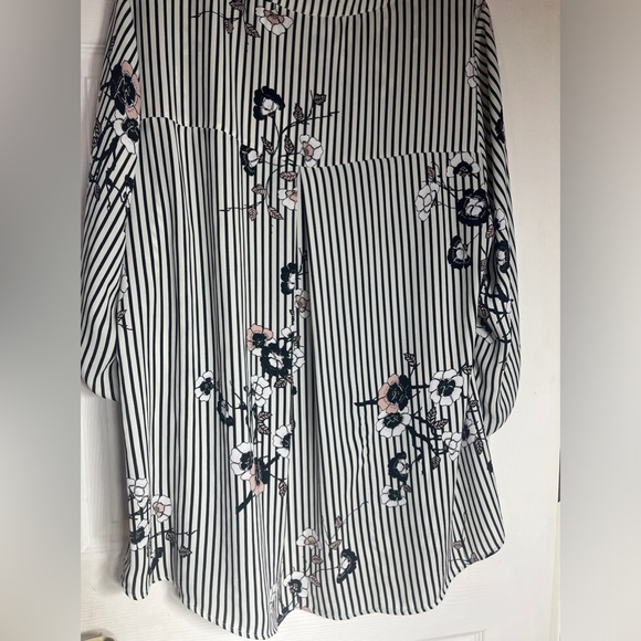 Black Rainn Plus Size y2k 3/4th button back long sleeve tunic top size 3x - Picture 5 of 9